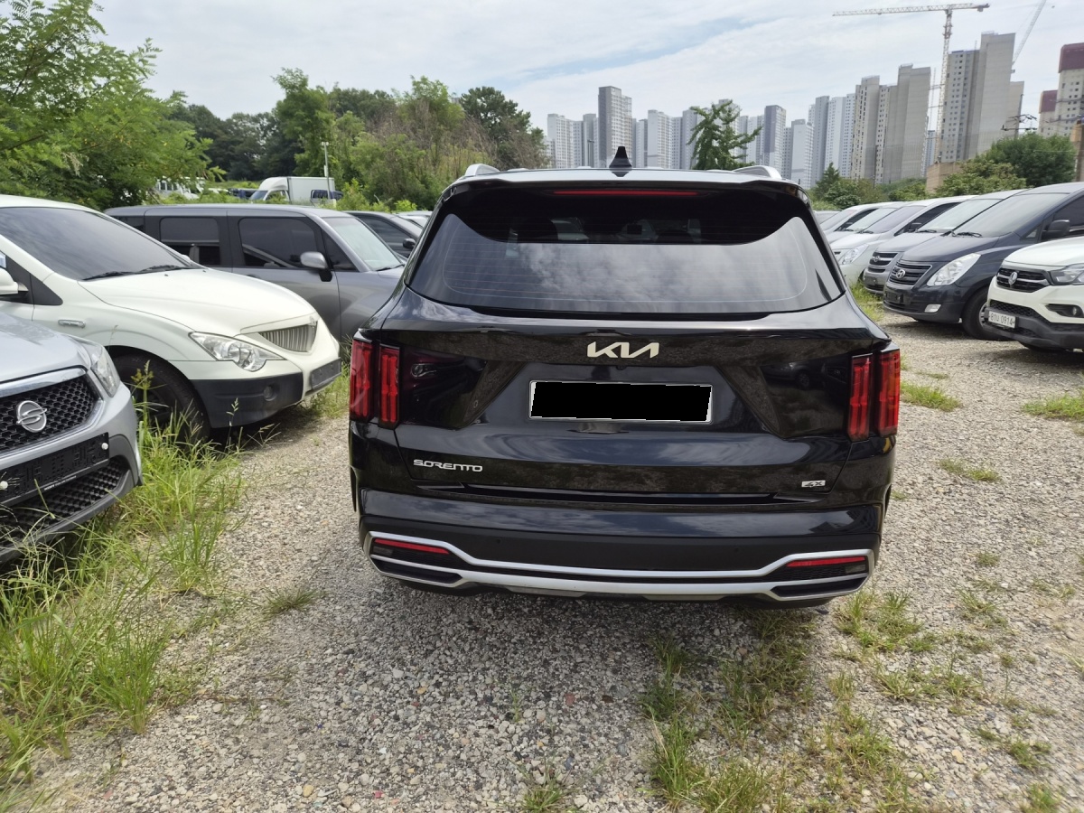 Kia Sorento, 2022 — фото 4 из 12