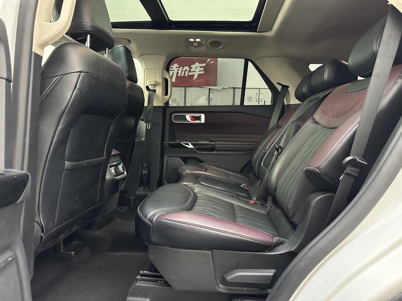 Ford Explorer, 2023 — фото 11 из 12