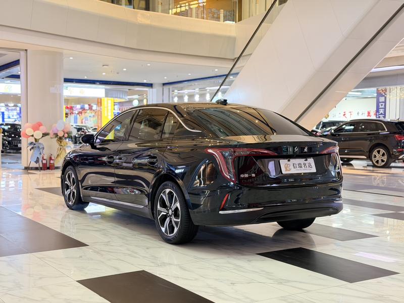 Hongqi E-QM5, 2024 — фото 5 из 12