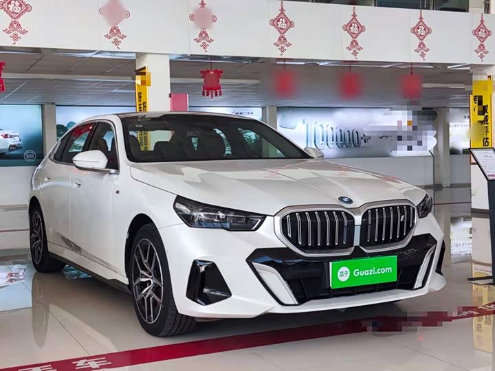 BMW i5, 2025 — фото 4 из 9