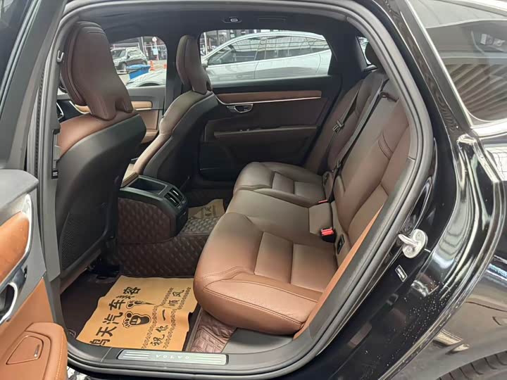 Volvo S90, 2023 — фото 5 из 9