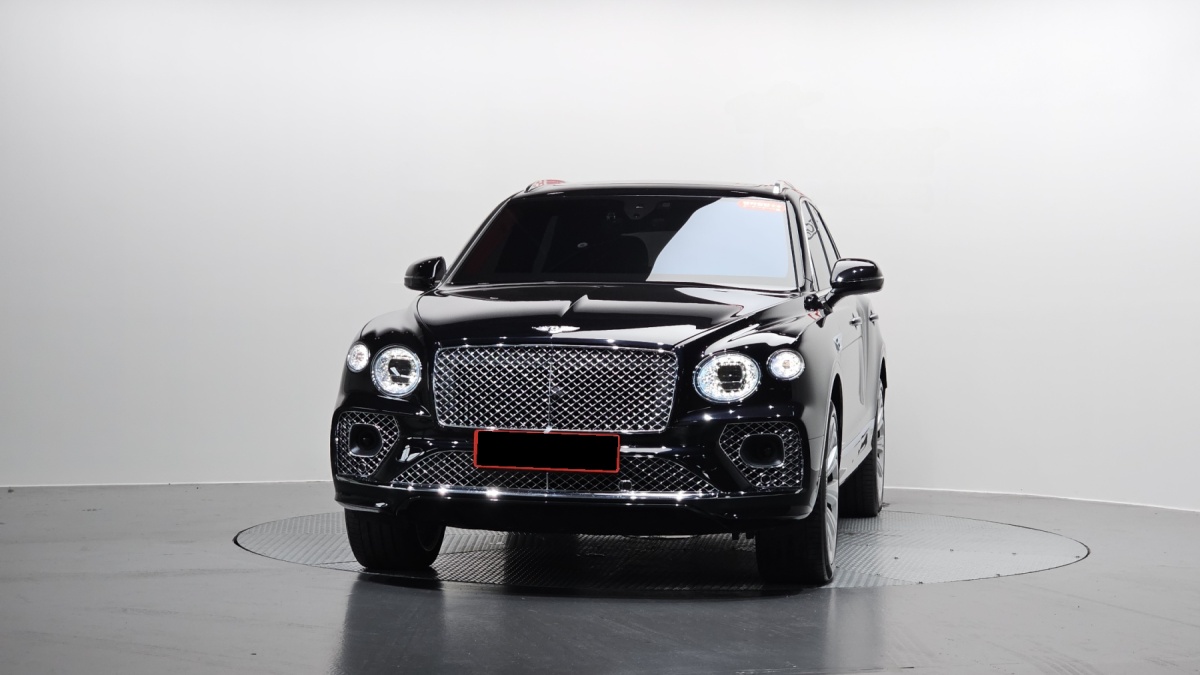 Bentley Bentayga, 2023 — фото 3 из 12