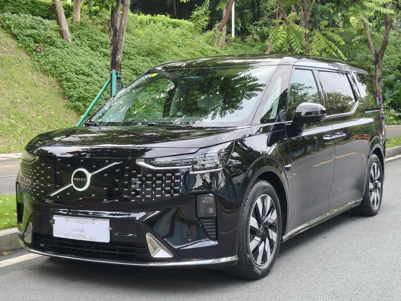 Volvo EM90, 2024 — купить в Владимире под ключ
