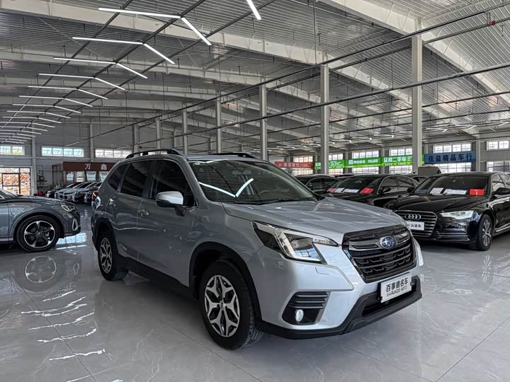 Subaru Forester, 2022 — фото 3 из 9