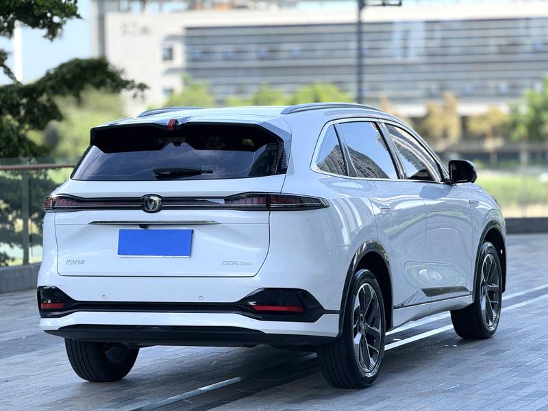 Changan CS75 Plus, 2025 — фото 6 из 10