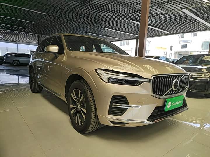 Volvo XC60, 2024 — фото 4 из 9