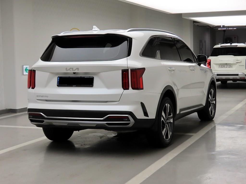 Kia Sorento, 2023 — фото 4 из 12