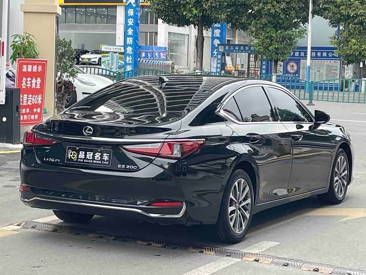 Lexus ES, 2024 — фото 9 из 9