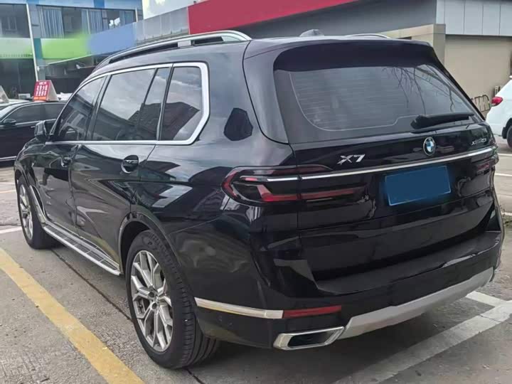BMW X7, 2023 — фото 4 из 7