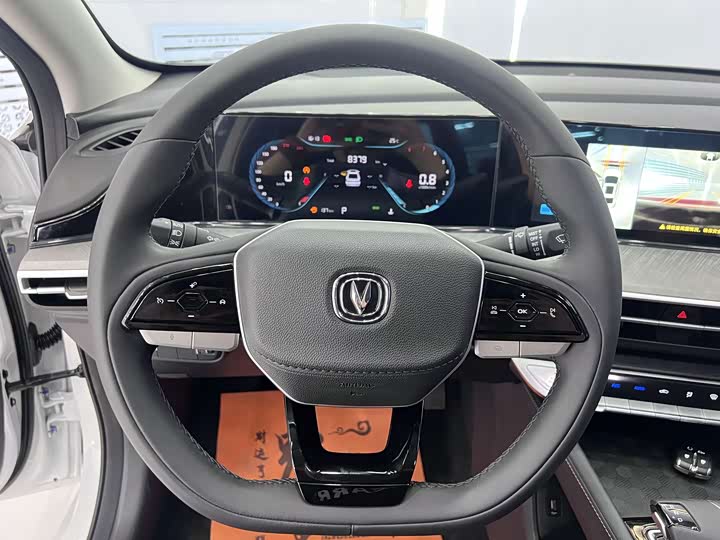 Changan Eado Plus, 2022 — фото 7 из 9
