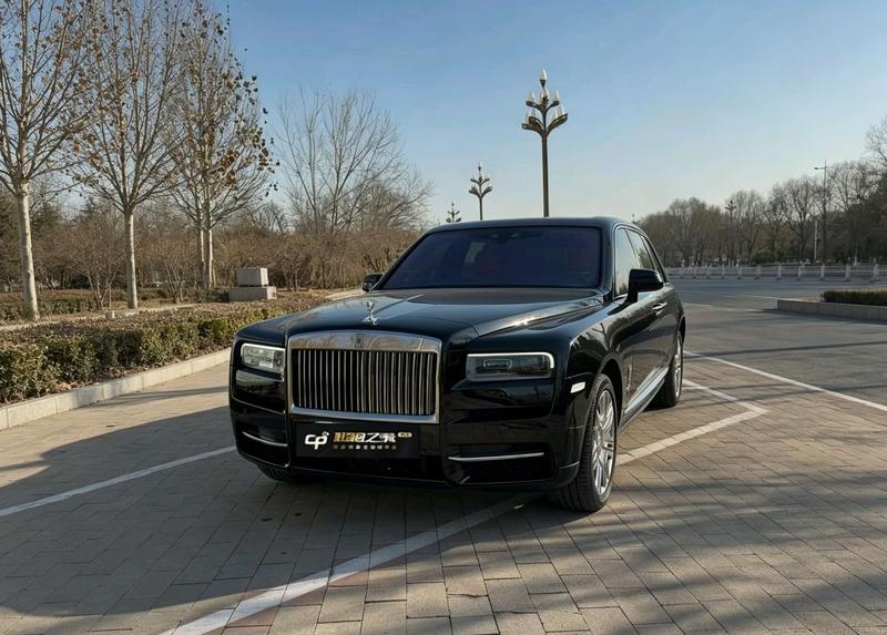 Rolls-Royce Cullinan, 2023 — купить в Курске под ключ