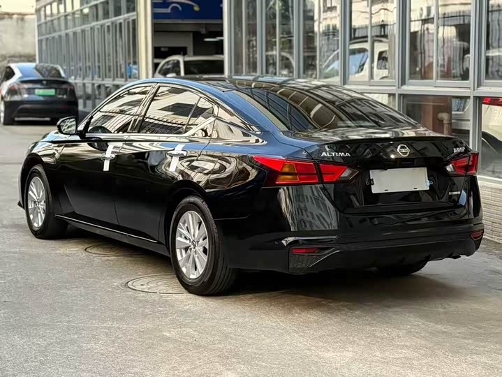 Nissan Teana, 2022 — фото 9 из 9