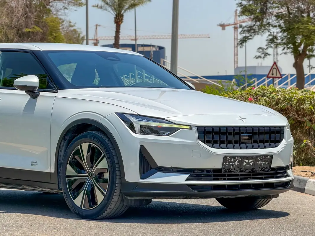Polestar 2, 2023 — фото 7 из 10