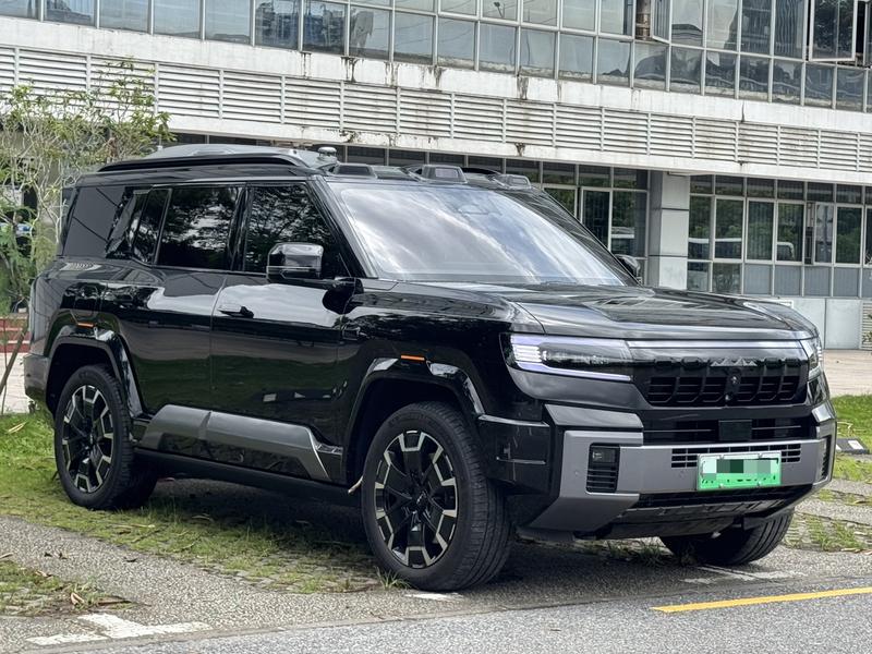 BYD FangChengBao Leopard 8, 2025 — фото 3 из 12