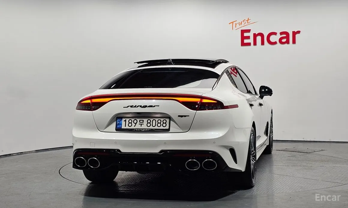 Kia Stinger, 2022 — фото 4 из 12