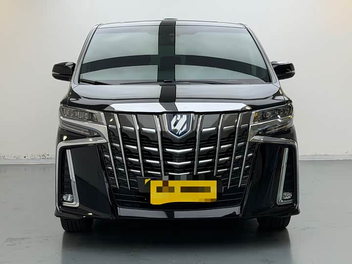 Toyota Alphard, 2022 — фото 2 из 9
