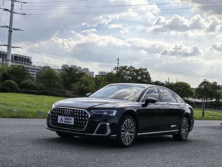 Audi A8, 2023 — купить в Кирове под ключ