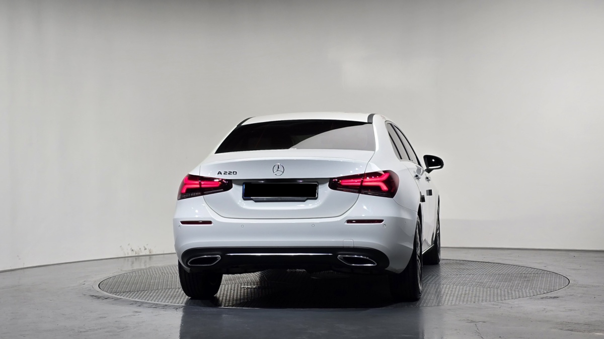 Mercedes-Benz A-Class, 2022 — фото 4 из 12