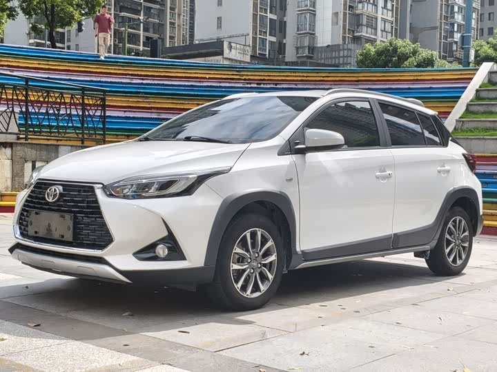 Toyota Yaris L Hatchback, 2022 — купить в Курске под ключ