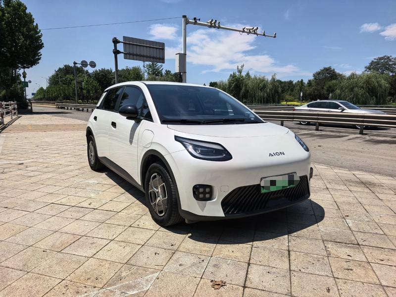 GAC Aion UT, 2025 — фото 3 из 10
