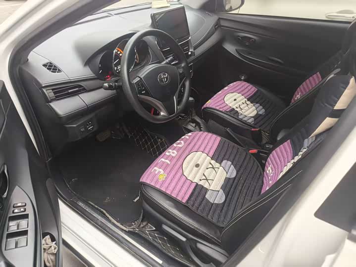 Toyota Yaris L Hatchback, 2022 — фото 2 из 7