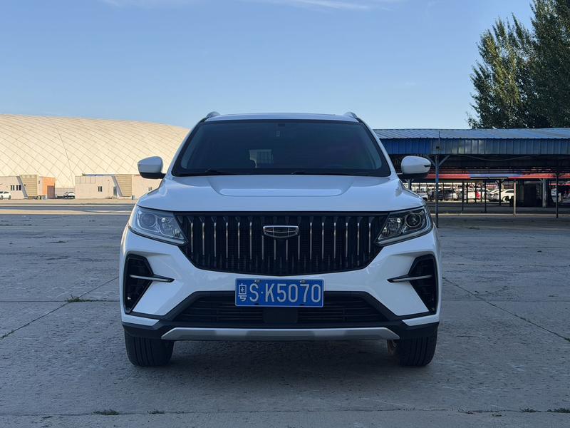 Geely Vision X6, 2022 — фото 2 из 12