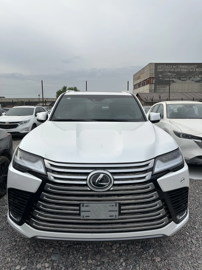 Lexus LX, 2023