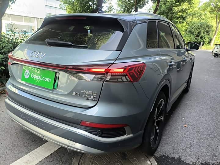 Audi Q4 e-tron, 2023 — фото 8 из 9