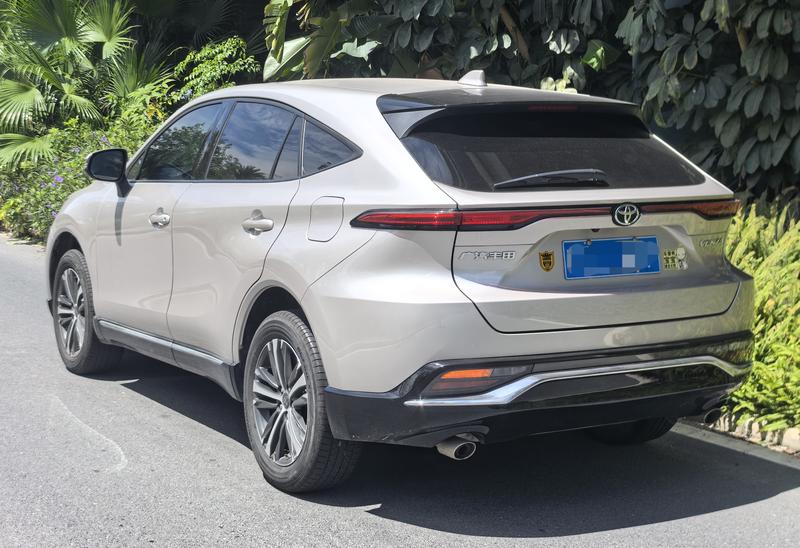Toyota Venza, 2024 — фото 4 из 12