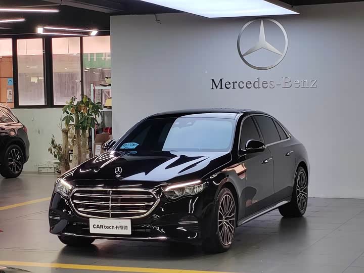 Mercedes-Benz E-Class, 2024 — фото 2 из 9