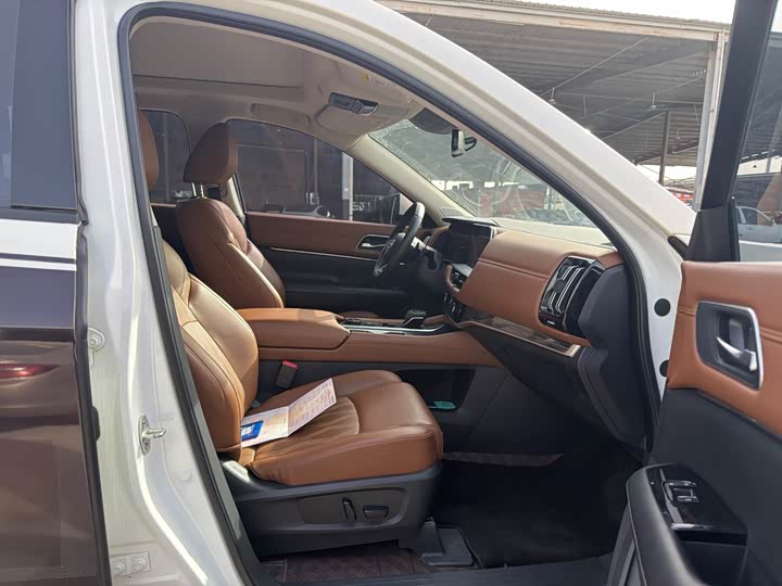 Nissan Pathfinder, 2023 — фото 9 из 9