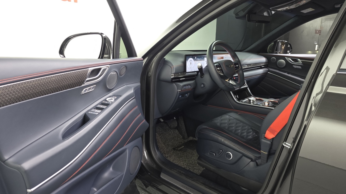 Genesis GV80, 2023 — фото 9 из 12