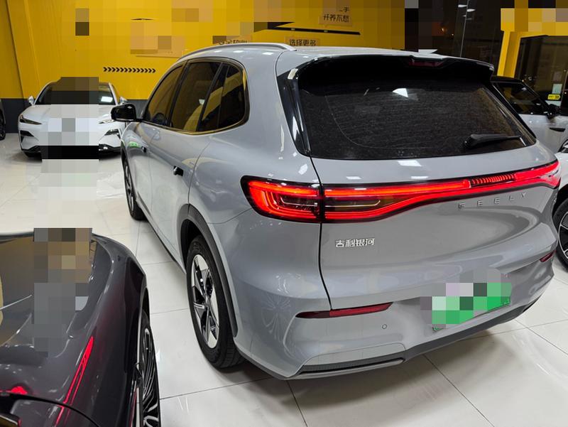 Geely Galaxy E5, 2024 — фото 4 из 8