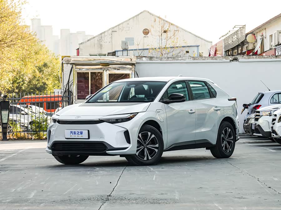 Toyota bZ4X Platinum, 2026 — купить в Нижнем Новгороде под ключ