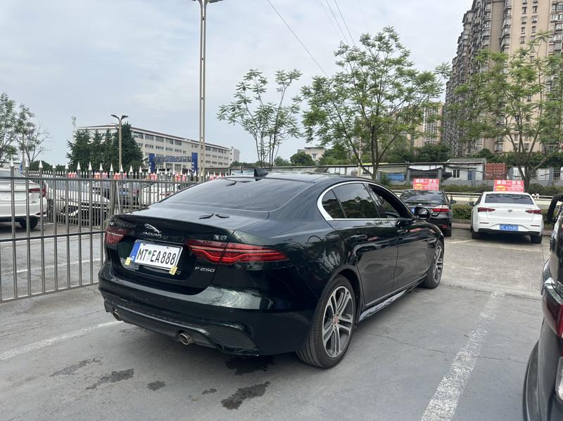 Jaguar XE L, 2022 — фото 6 из 10