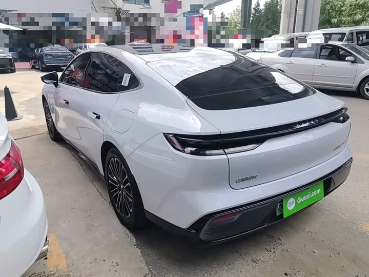 Geely Galaxy Starshine 8 EM-i, 2025 — фото 5 из 9