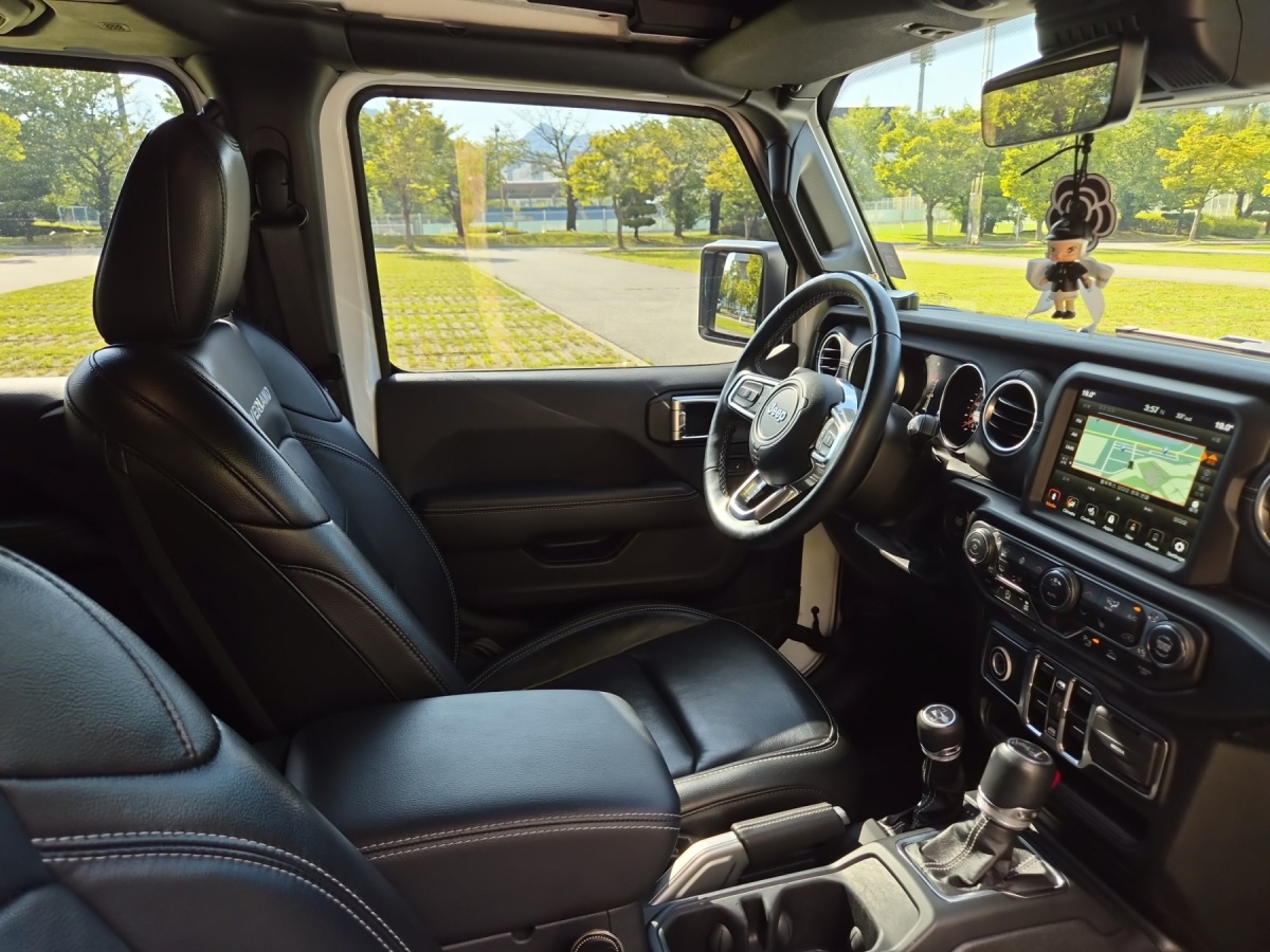 Jeep Wrangler, 2022 — фото 6 из 12