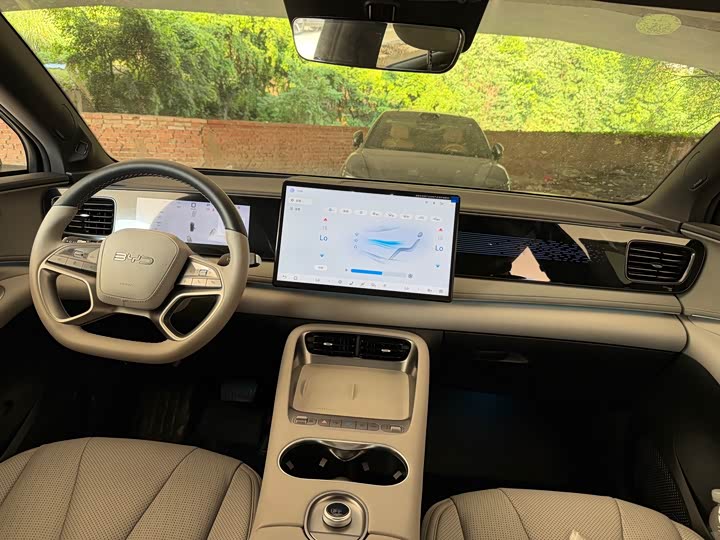 BYD Sea Lion 06 Hybrid/EV, 2025 — фото 7 из 9