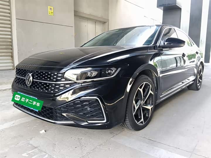 Volkswagen Passat, 2023 — фото 2 из 9