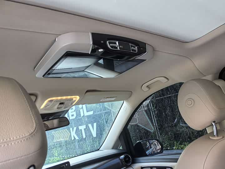 Mercedes-Benz V-Class, 2021 — фото 8 из 9