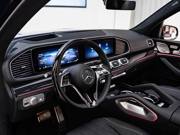 Mercedes-Benz Maybach GLS, 2024 — фото 8 из 9