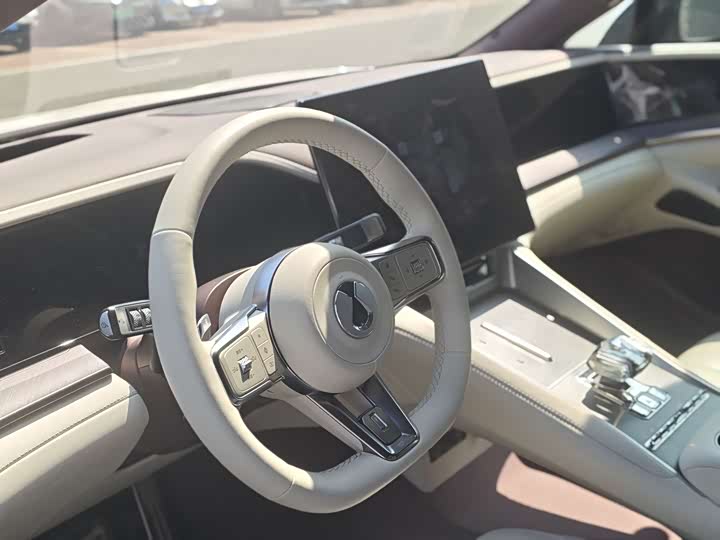 Denza Z9GT, 2024 — фото 4 из 9