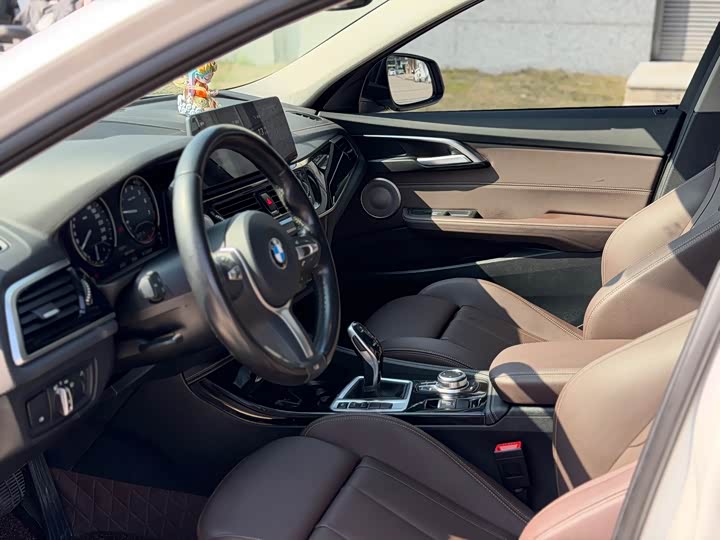 BMW 1 Series, 2023 — фото 8 из 9