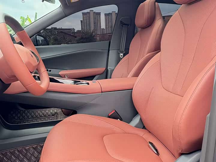 BAIC Arcfox Alpha S5, 2026 — фото 5 из 9