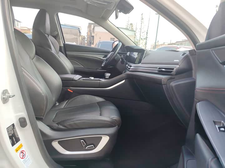 Changan CS75 Plus, 2022 — фото 8 из 9
