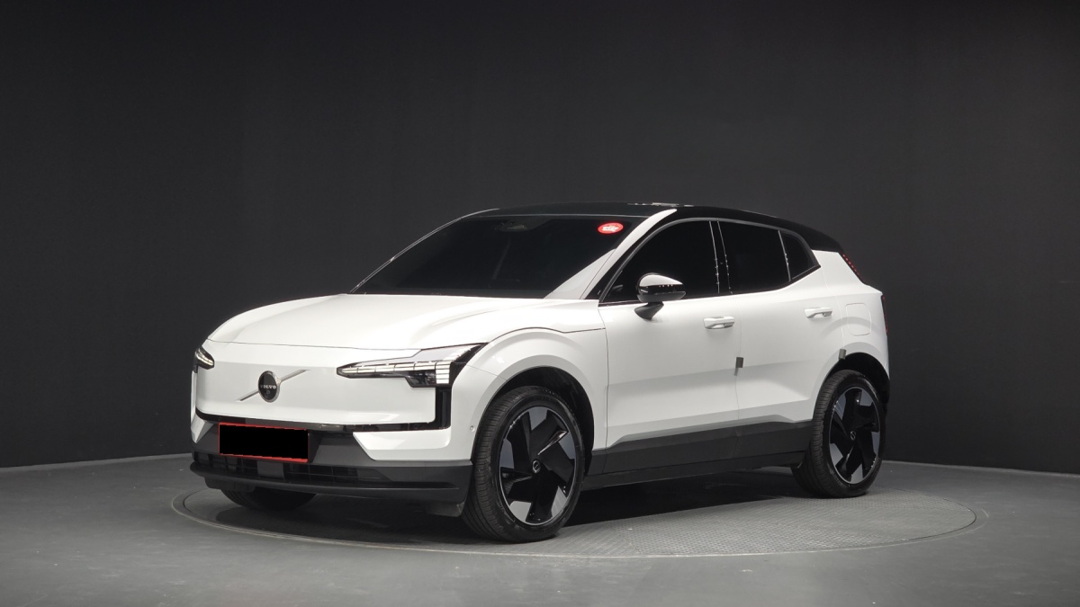 Volvo EX30, 2026 — купить в Смоленске под ключ