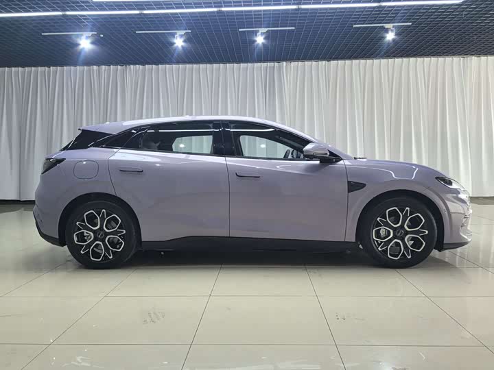 BYD Seal 06 GT, 2026 — фото 7 из 9
