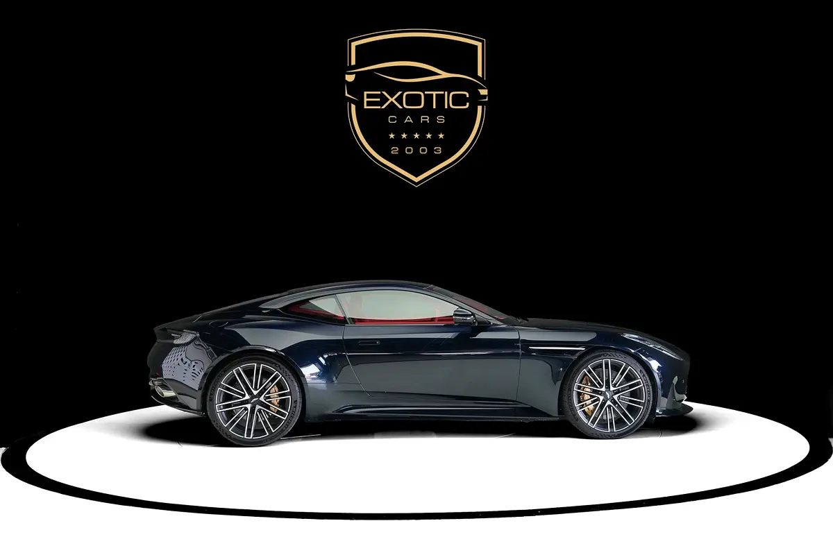 Aston Martin DB12, 2024 — фото 4 из 10