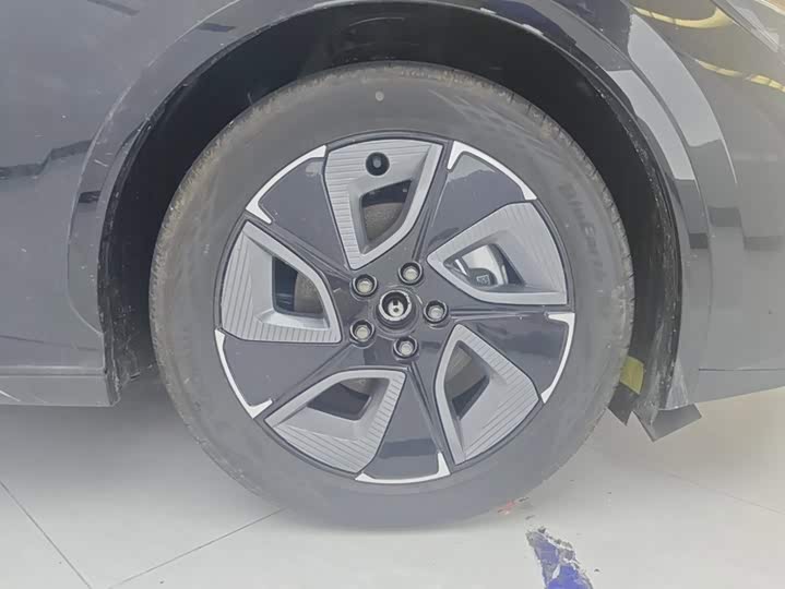 Toyota bZ3, 2026 — фото 6 из 9