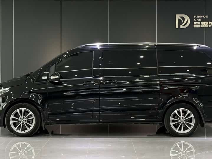 Mercedes-Benz V-Class, 2024 — фото 4 из 9